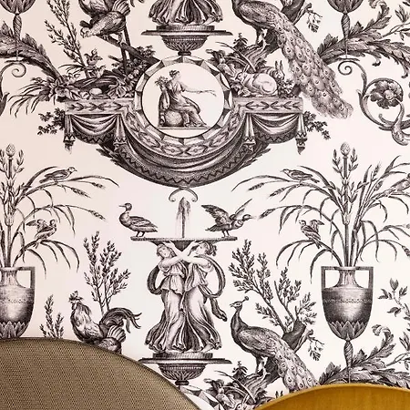 Grand Leveque Otel Paris