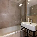 Hotell Grand Leveque