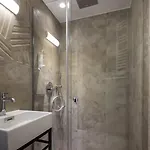 Hotell Grand Leveque 3*