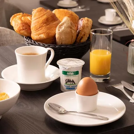 Otel Grand Leveque 3*