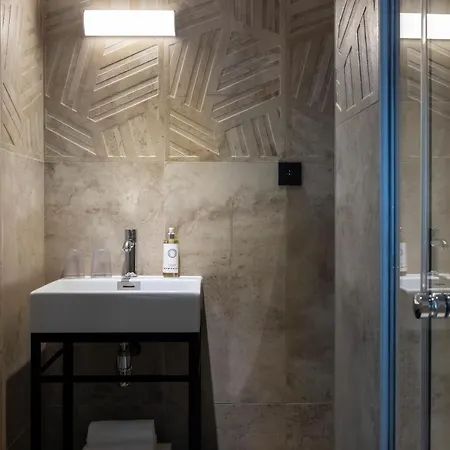 Grand Leveque 3* Paris