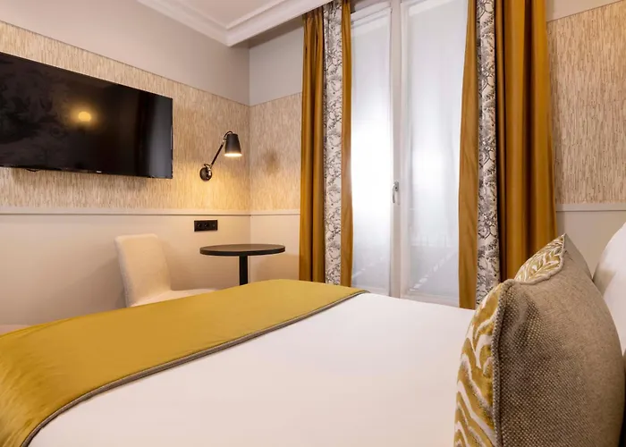 里维克大酒店 酒店