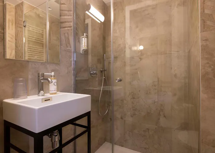 酒店 里维克大酒店 3*