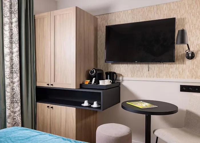 里维克大酒店 酒店