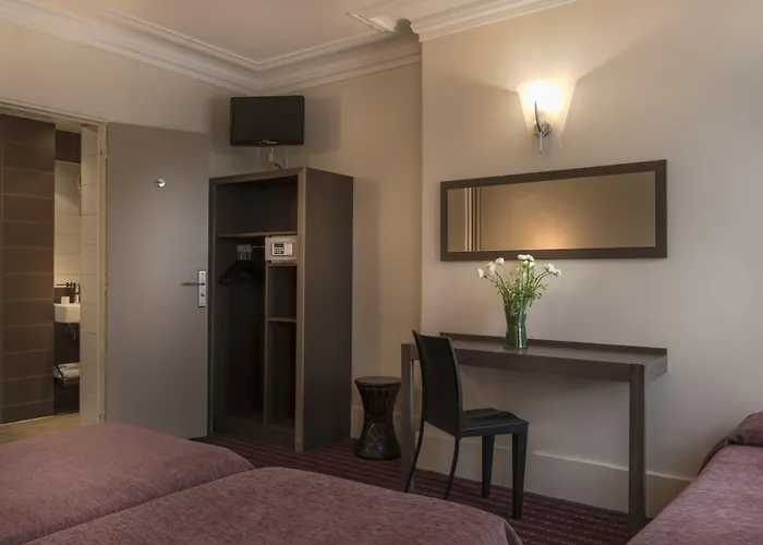 里维克大酒店 3* 巴黎