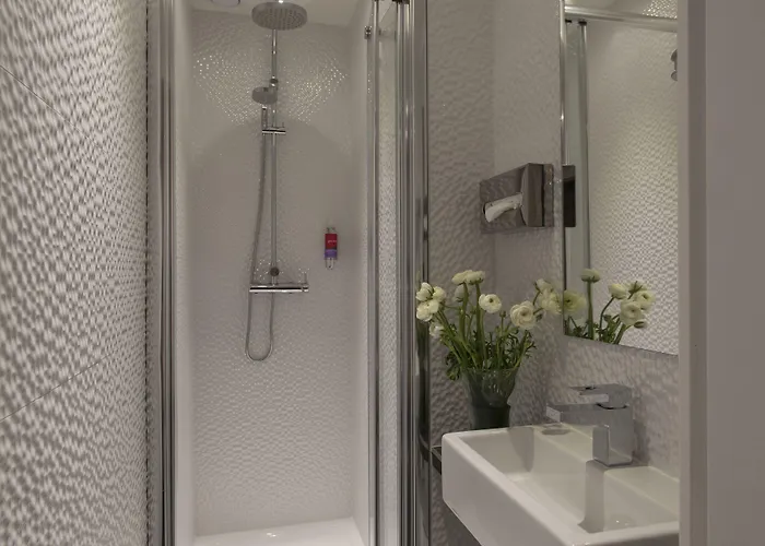 里维克大酒店 3* 巴黎