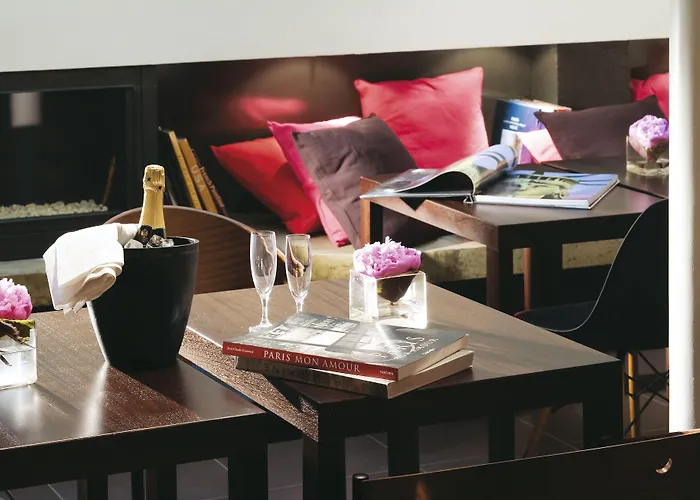 里维克大酒店 3*