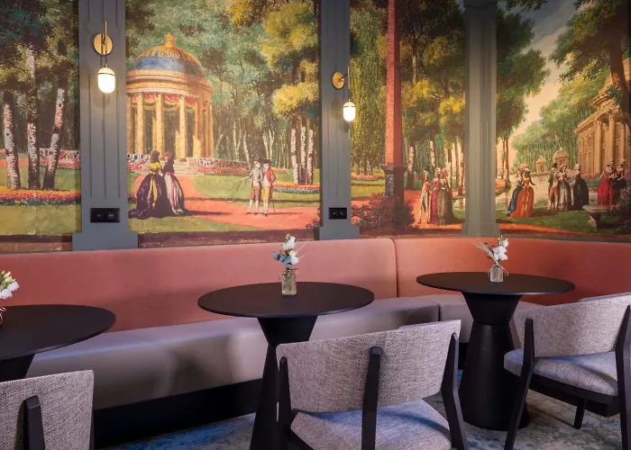 里维克大酒店 3*