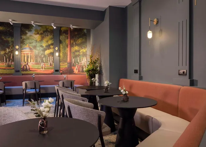 里维克大酒店 3*