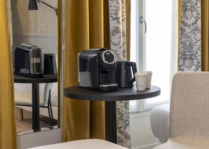 Grand Leveque Hotel
