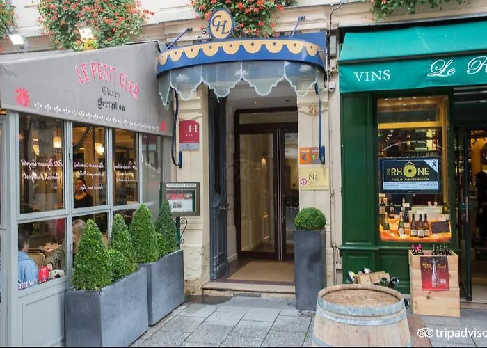 里维克大酒店 酒店 3*