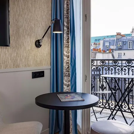 Grand Lévêque Hotel 3*