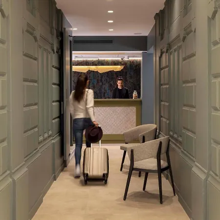 Hotel Grand Lévêque 3*