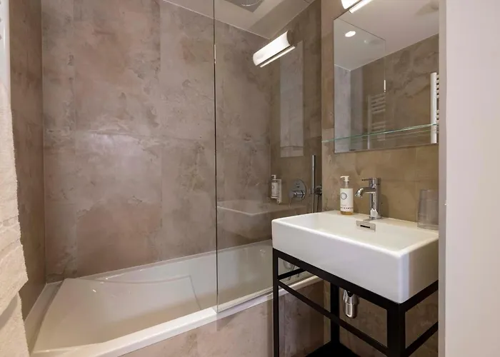 Hotel Grand Leveque